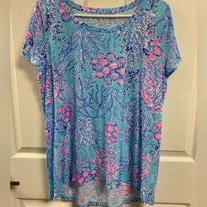 Lilly Pulitzer top size L.